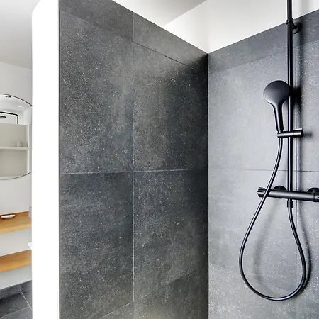 Cmg-amazing Apartment-arc De Triomphe-champs Elysée-g Paris